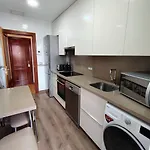 Avello Con Parking Διαμέρισμα Οβιέδο
