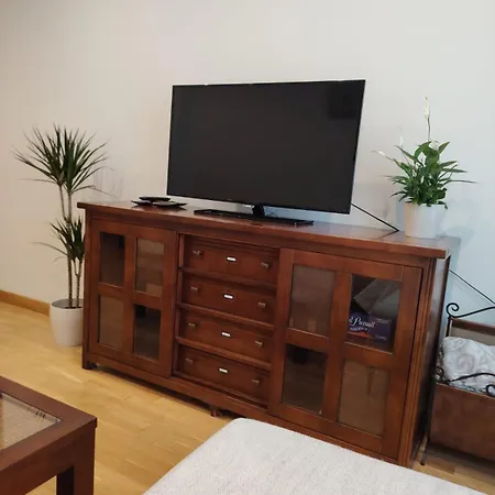 Avello Con Parking Apartment *