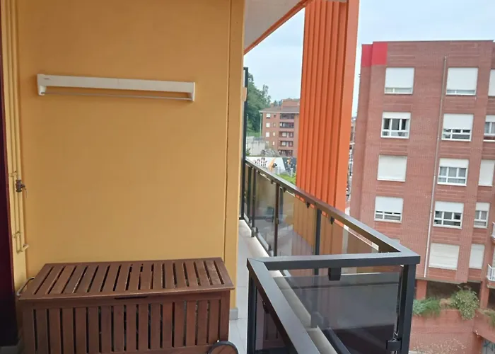 Avello Con Parking Apartment *